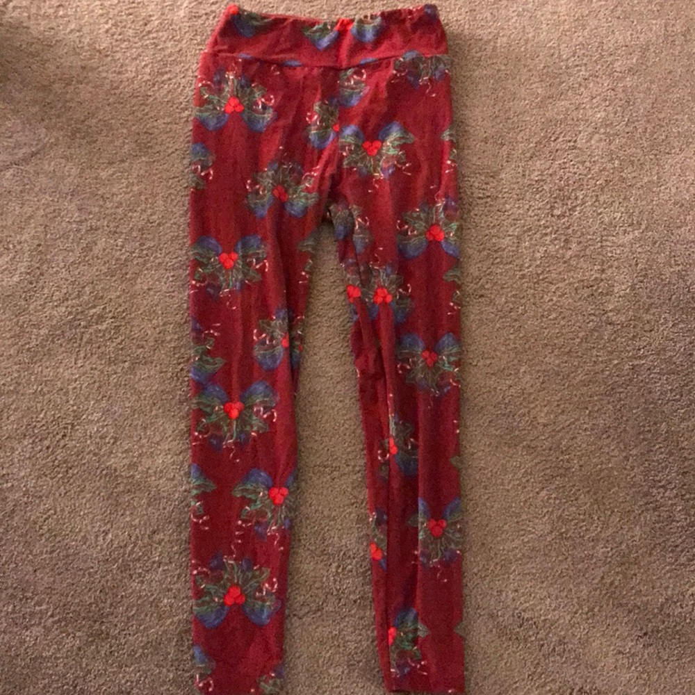 Lularoe Christmas/holiday leggings gently used OS